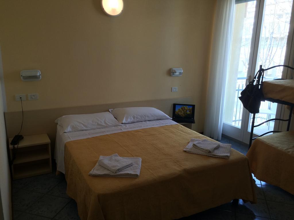 Camera Doppia con Letti Singoli con Balcone